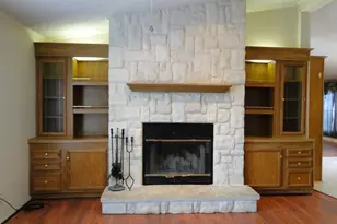 107 W Dawn Dr, Johnson City, TX 78636 - Photo 4