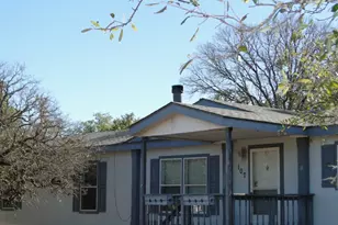 107 W Dawn Dr, Johnson City, TX 78636 - Photo 2