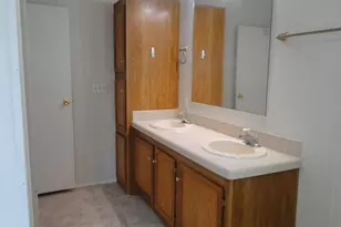 107 W Dawn Dr, Johnson City, TX 78636 - Photo 20