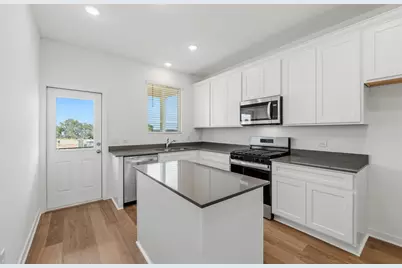 253 Elk Avenue, San Marcos, TX 78666 - Photo 4