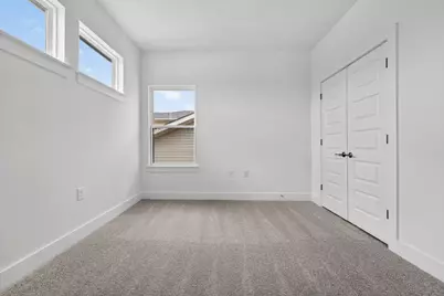 9212 Flatbush Drive, Austin, TX 78744 - Photo 18