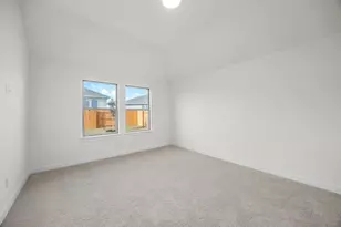 109 Divisadero Dr, Hutto, TX 78634 - Photo 10