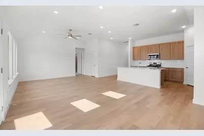 109 Divisadero Drive, Hutto, TX 78634 - Photo 4