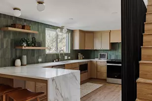 11403 Circle Bend Dr, Austin, TX 78758 - Photo 2