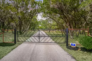 200 Windmill Oaks Dr, Wimberley, TX 78676 - Photo 2