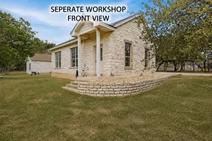 205 W Majestic Oak Ln, Georgetown, TX 78633 - Photo 34