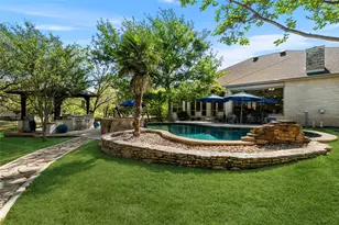 205 W Majestic Oak Ln, Georgetown, TX 78633 - Photo 26