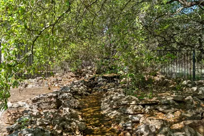 205 W Majestic Oak Lane, Georgetown, TX 78633 - Photo 32