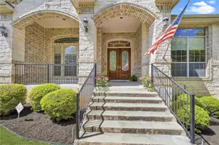 205 W Majestic Oak Ln, Georgetown, TX 78633 - Photo 4