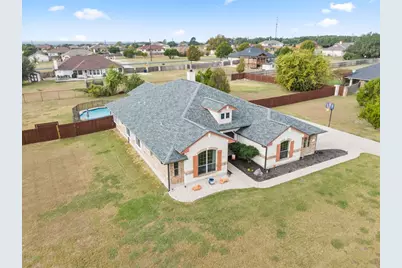 201 N Rawhide Trail, Liberty Hill, TX 78642 - Photo 40