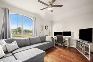 201 N Rawhide Trail, Liberty Hill, TX 78642 - Photo 16