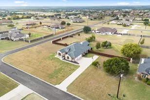 201 N Rawhide Trail, Liberty Hill, TX 78642 - Photo 22