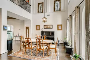 215 Woodlands Ct, Lakeway, TX 78738 - Photo 10