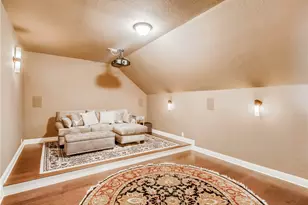 215 Woodlands Ct, Lakeway, TX 78738 - Photo 32