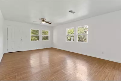 1801 Travis Heights Boulevard, Austin, TX 78704 - Photo 6