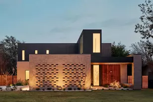 6411 Cary Dr, Austin, TX 78757 - Photo 2