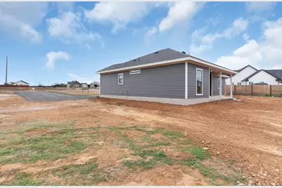 7319 Tiff Nicole Lane, Von Ormy, TX 78073 - Photo 38