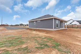 7319 Tiff Nicole Ln, Von Ormy, TX 78073 - Photo 38