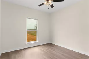 7319 Tiff Nicole Ln, Von Ormy, TX 78073 - Photo 34