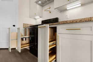 7319 Tiff Nicole Ln, Von Ormy, TX 78073 - Photo 16