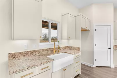 7319 Tiff Nicole Lane, Von Ormy, TX 78073 - Photo 14