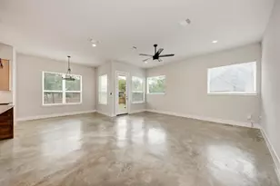 7710 Watson St, Austin, TX 78757 - Photo 10