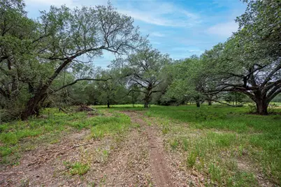2570 Burke Road, Flatonia, TX 78941 - Photo 6
