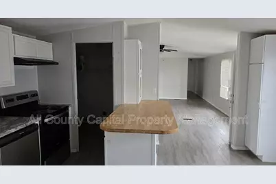 1113 Colorado Drive #10, Smithville, TX 78957 - Photo 2