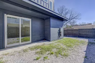 6203 Langham St, Austin, TX 78741 - Photo 38