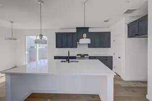 6203 Langham St, Austin, TX 78741 - Photo 10