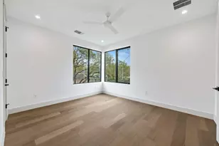 4216 Deepwoods Dr, Austin, TX 78731 - Photo 34