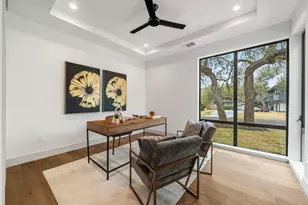 4216 Deepwoods Dr, Austin, TX 78731 - Photo 24