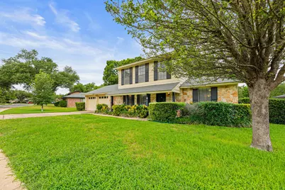 10804 Cobblestone Lane, Austin, TX 78750 - Photo 2