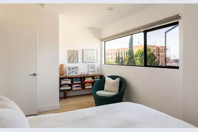 860 1/2 S Wilton Place, Los Angeles, CA 90005 - Photo 16