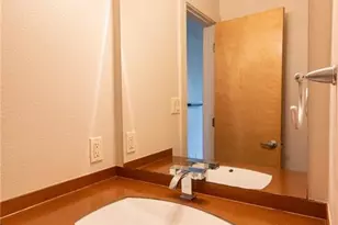 1101 Grove Blvd, Austin, TX 78741 - Photo 12