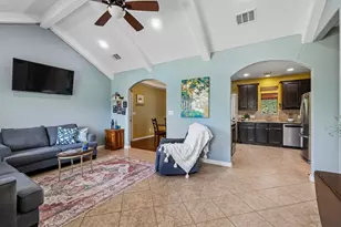 126 King St, Bastrop, TX 78602 - Photo 4