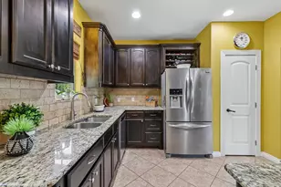 126 King St, Bastrop, TX 78602 - Photo 10