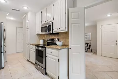 3815 Williamsburg Circle, Austin, TX 78731 - Photo 16