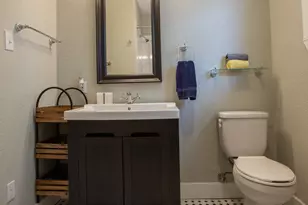 702 W N Loop Blvd, Austin, TX 78751 - Photo 6