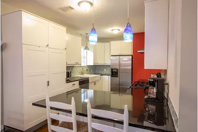 702 W North Loop Boulevard, Austin, TX 78751 - Photo 10