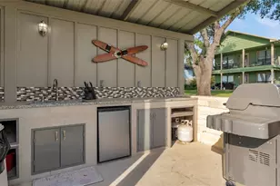 136 Web Isle Dr, Marble Falls, TX 78654 - Photo 32