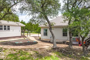 2016 Hidden Hills Dr, Dripping Springs, TX 78620 - Photo 20
