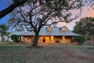 301 Medlin Creek Loop, Dripping Springs, TX 78620 - Photo 2