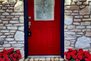 2000 Donna Dr, Taylor, TX 76574 - Photo 2