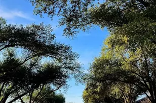 2000 Donna Dr, Taylor, TX 76574 - Photo 4