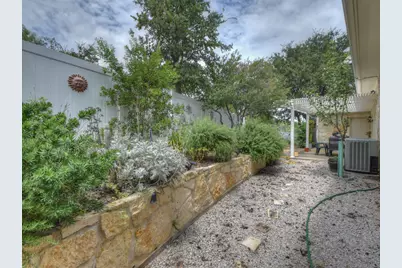 301 Dove Haven, Sunrise Beach, TX 78643 - Photo 20