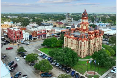 510 S Guadalupe Street, Lockhart, TX 78644 - Photo 2
