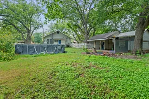 510 S Guadalupe St, Lockhart, TX 78644 - Photo 28