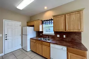 7202 Meador Ave, Austin, TX 78752 - Photo 4