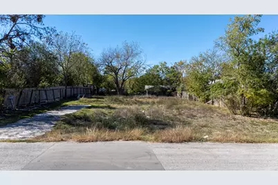 313 N Front Street, Kyle, TX 78640 - Photo 2